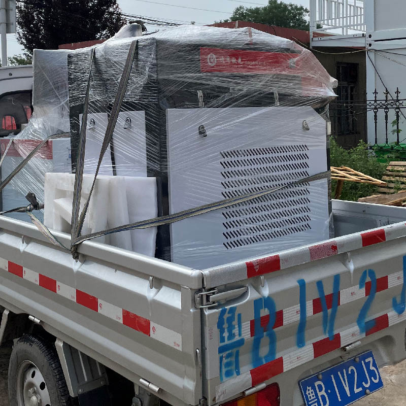 手持激光焊接機通用激光 送貨照 手持激光焊接機通用激光 送貨照